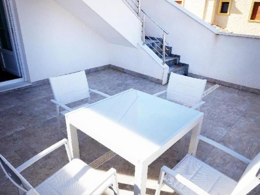 Villa Domicil De Luxe Torrevieja Exterior photo