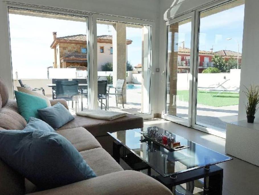 Villa Domicil De Luxe Torrevieja Exterior photo